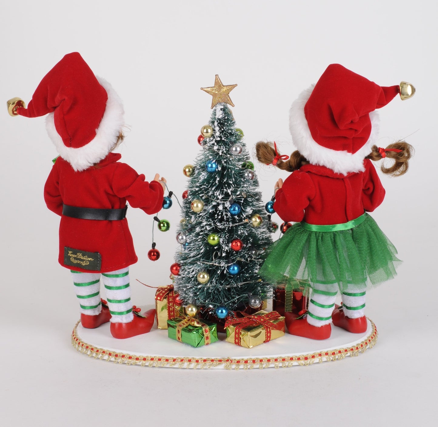 CC09-27 Lighted Tree Trimming Elf Set
