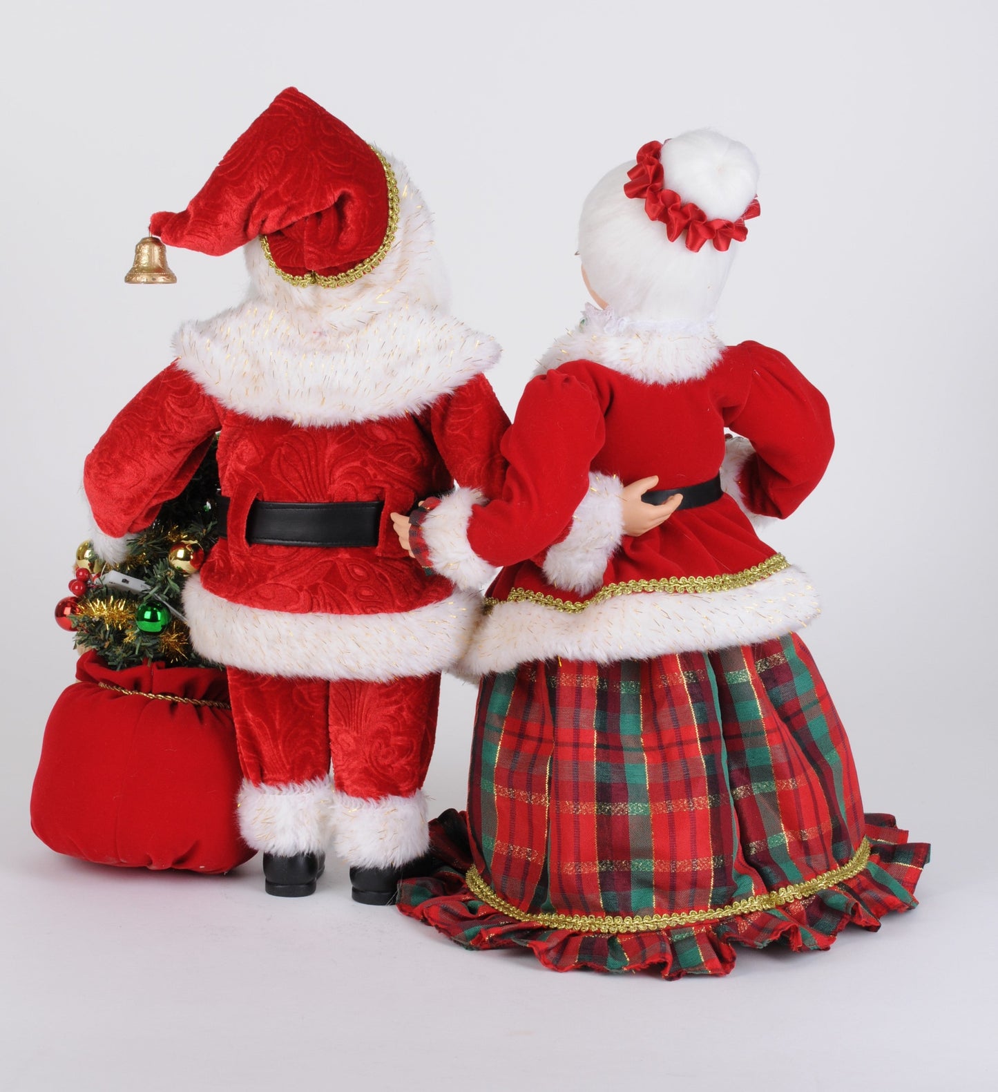 CC16-245 Lighted Santa & Mrs. Bearing Gifts