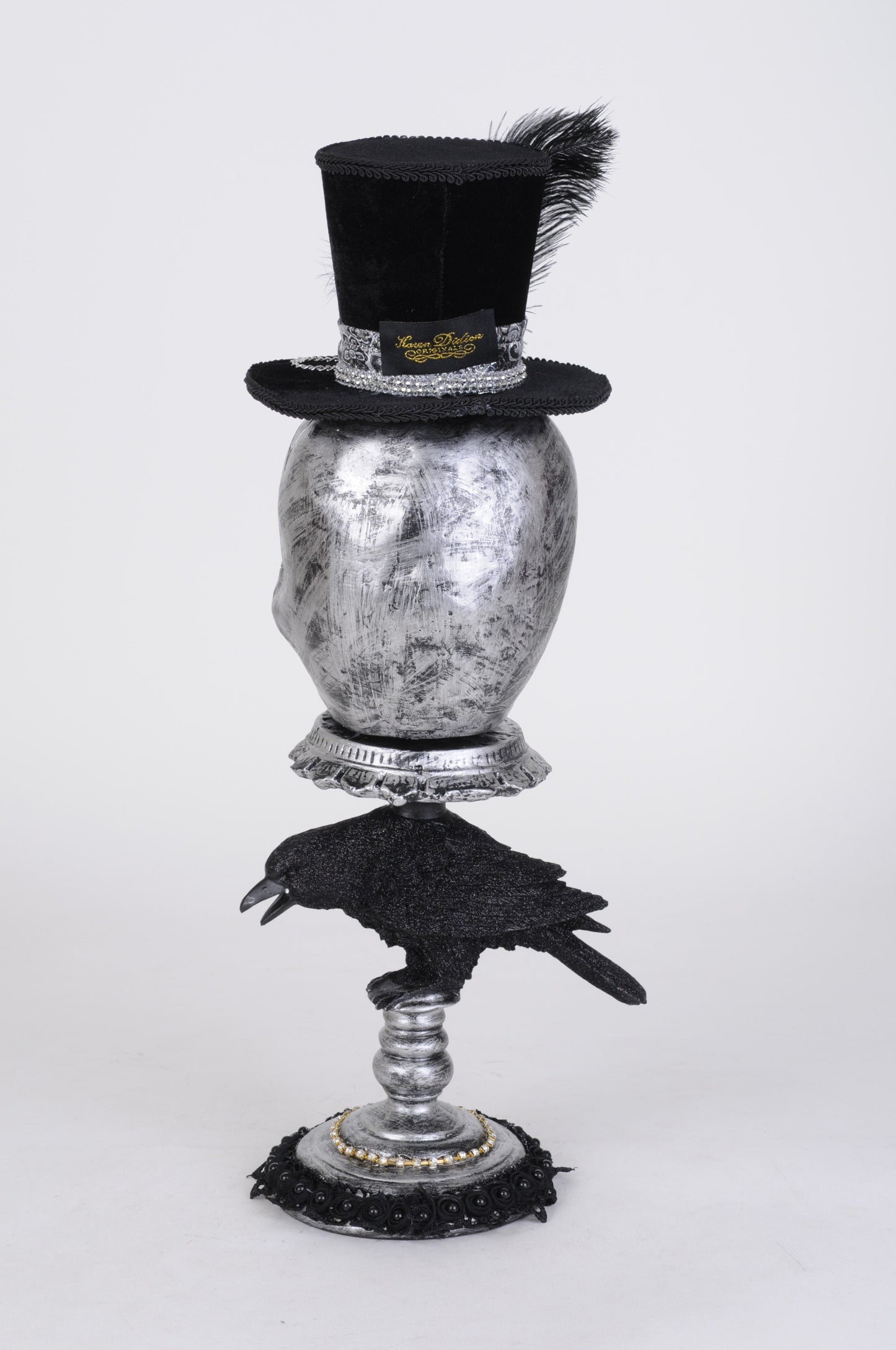 HA20-04 Silver Skull Pedestal