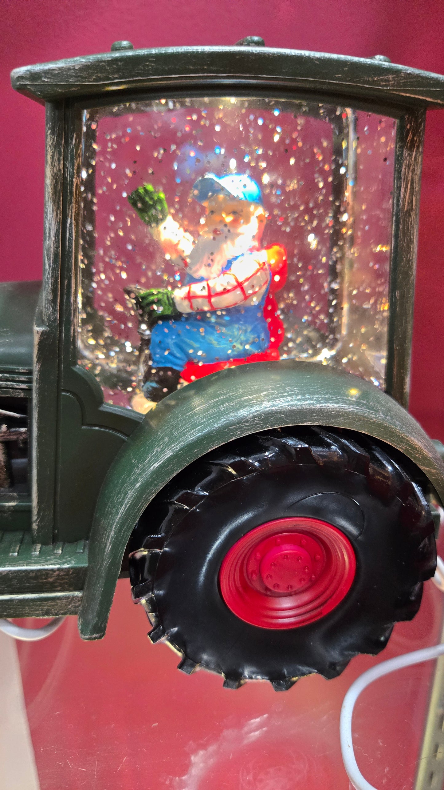 9" LED Swirl Tractor w/Santa