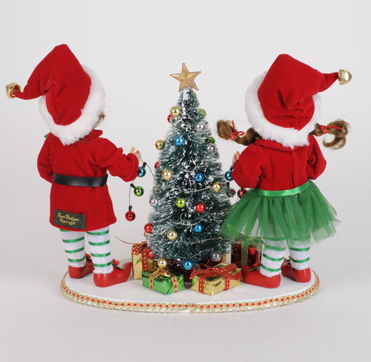 CC09-27 Lighted Tree Trimming Elf Set