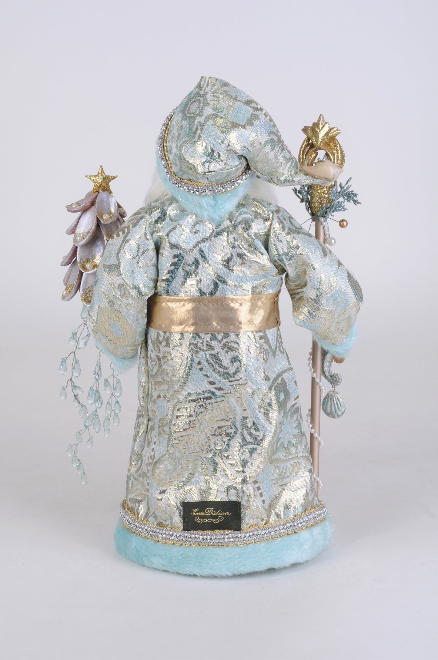 CC16-234 Coastal Opulance with Staff Santa