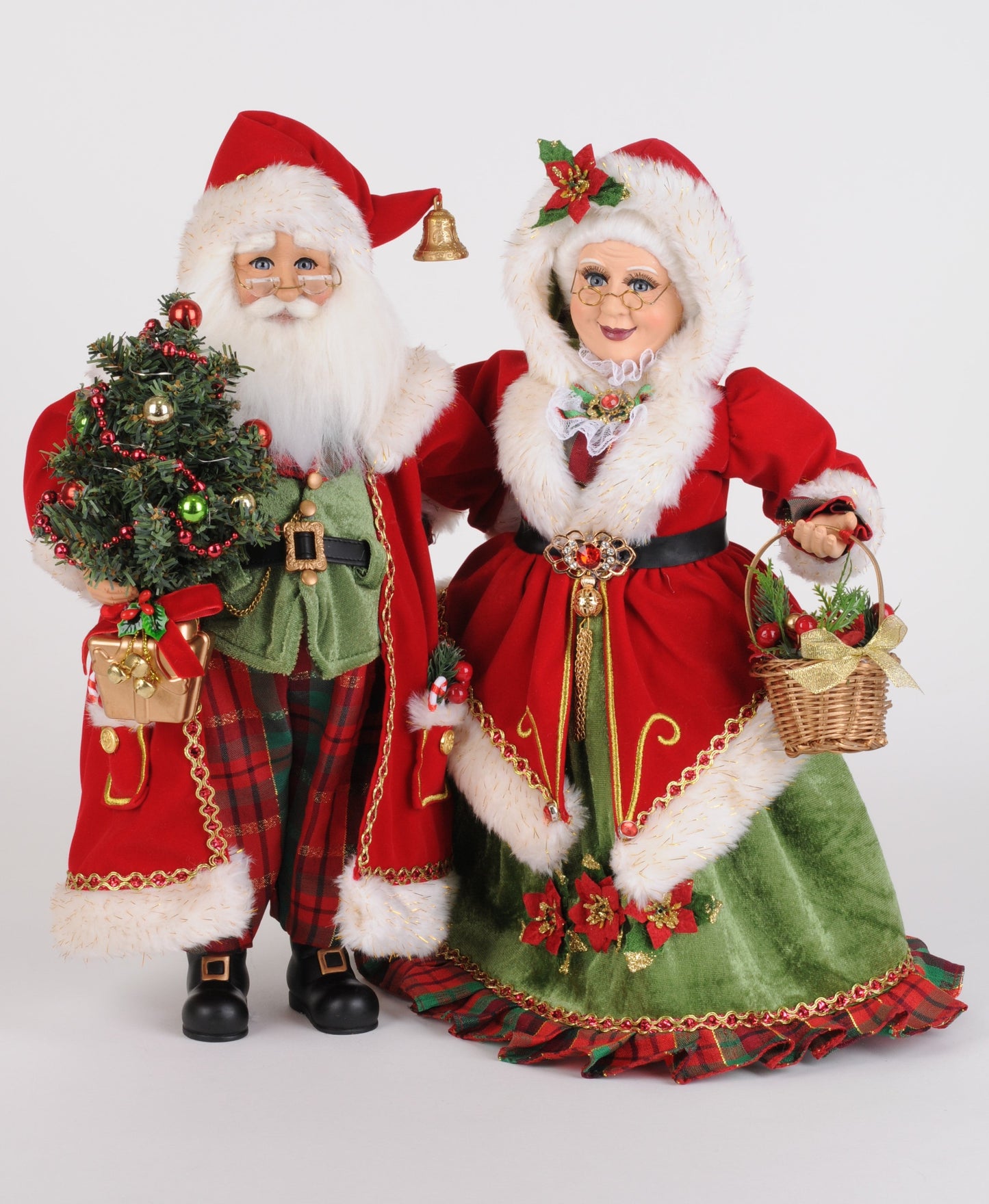 CC16-240R Lighted Strolling Mr. & Mrs. Claus