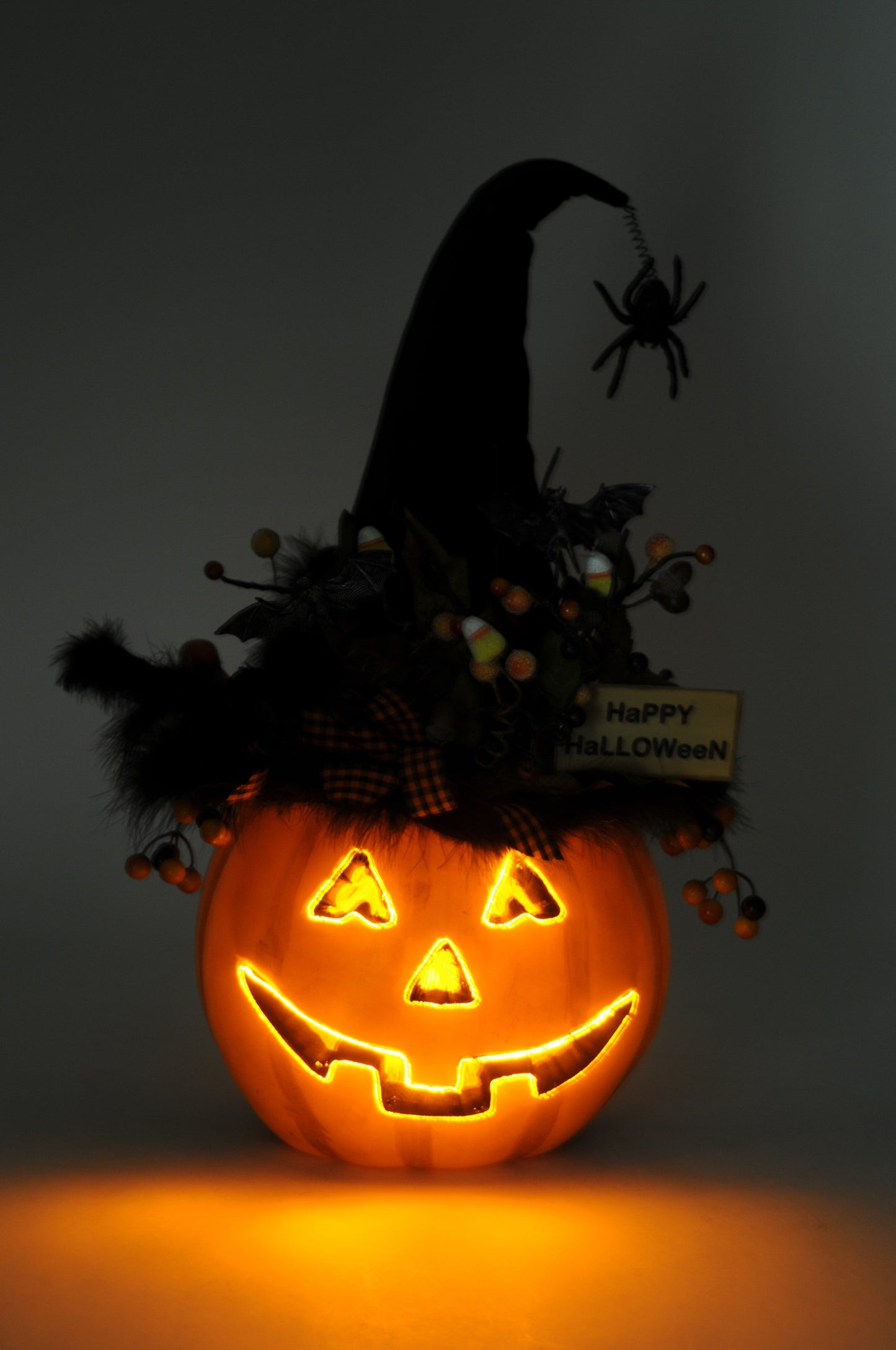 HA019 Lighted "Happy Halloween" Pumpkin W/D Hanger