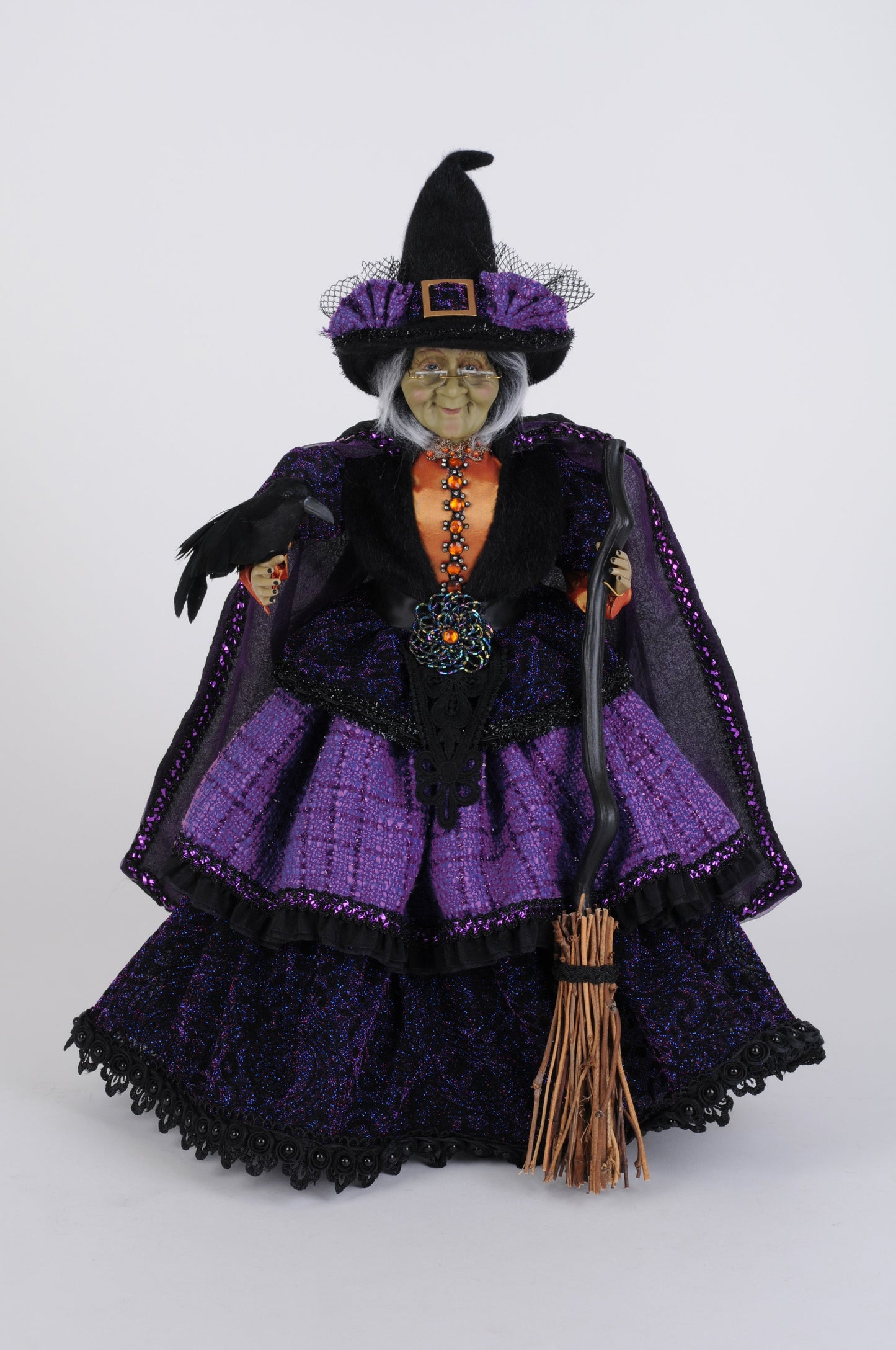 HA18-34 Vera Witch
