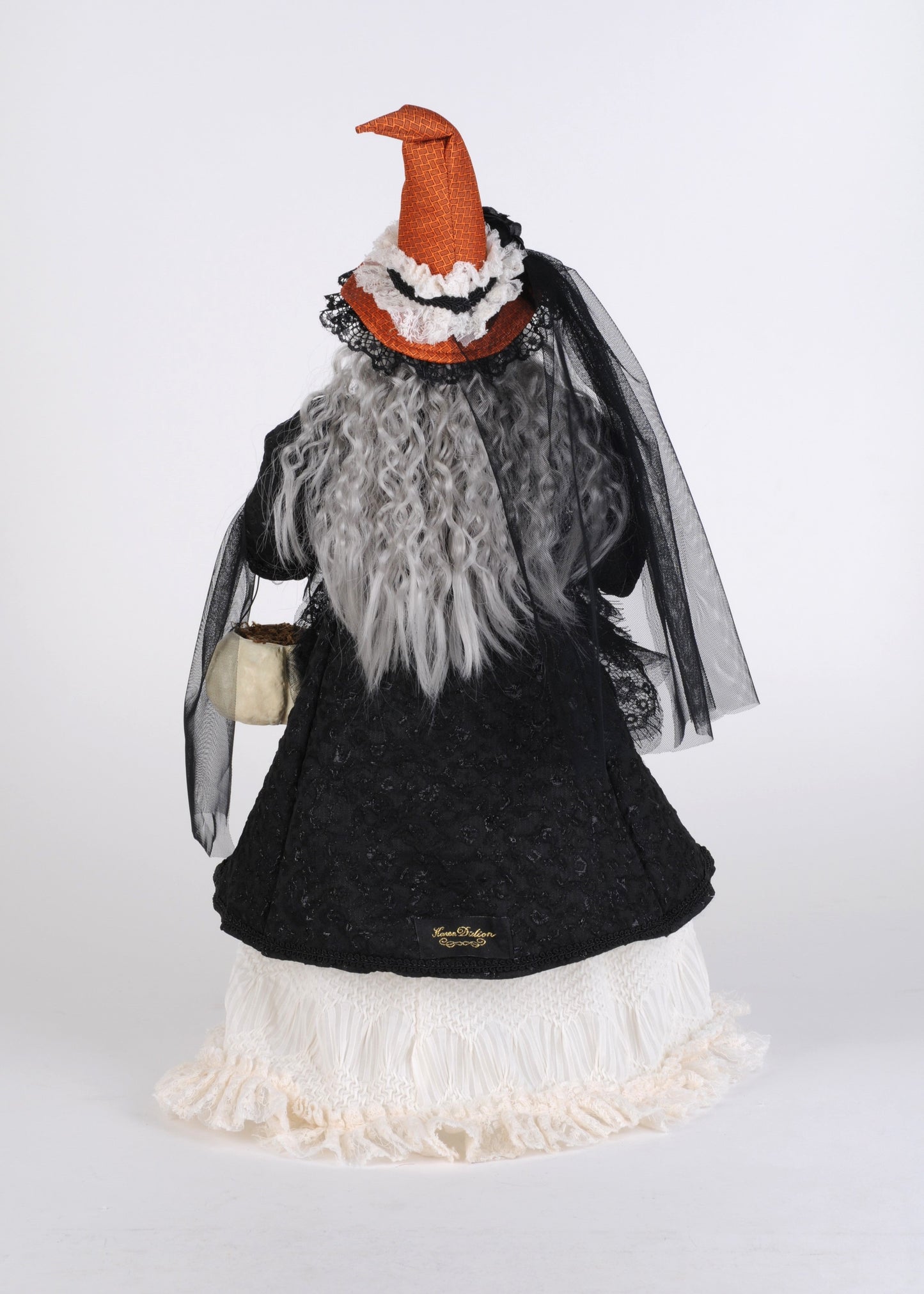 HA20-06 Josephine Witch