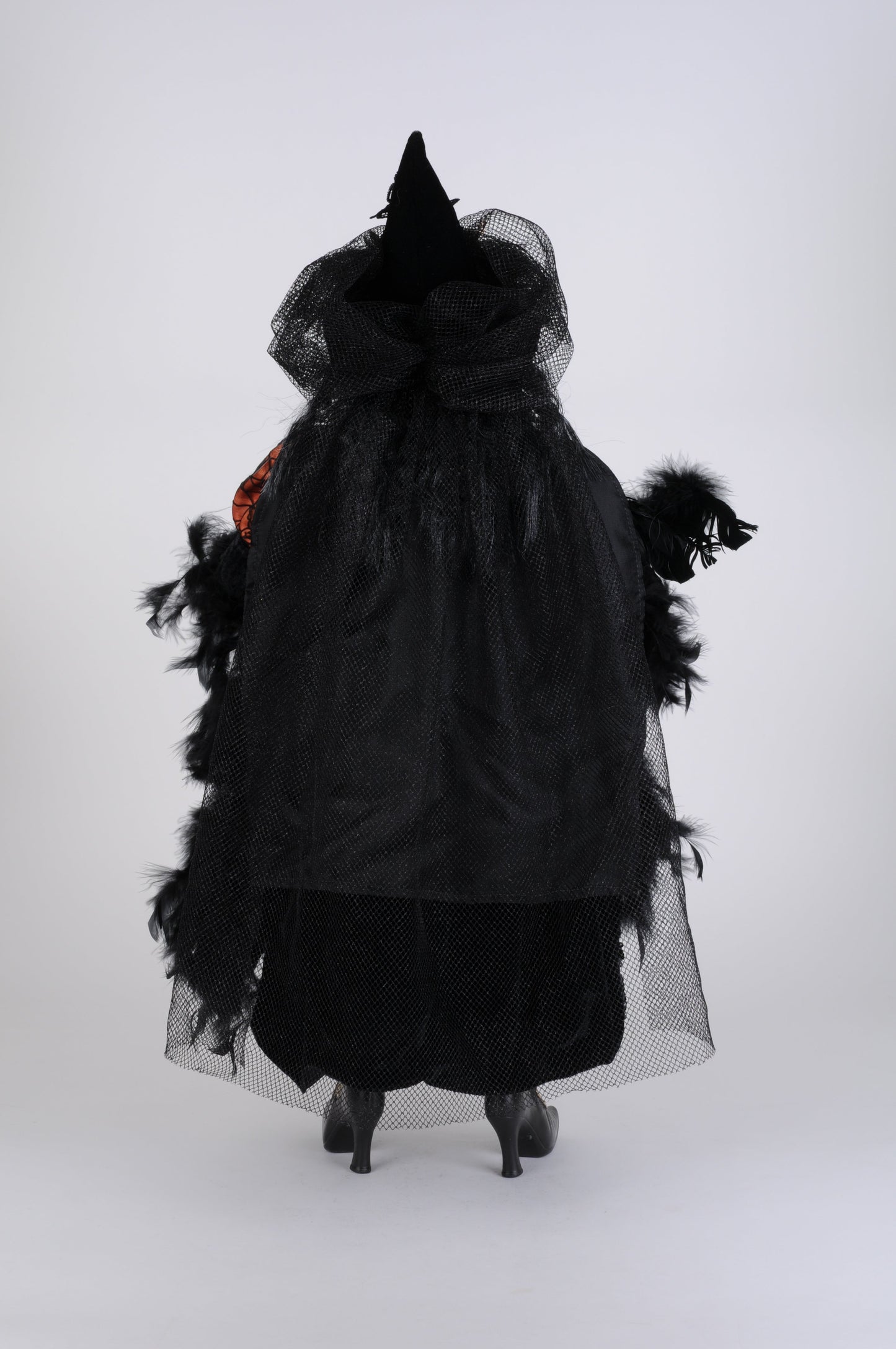 HA26-21 Orange Standing Witch