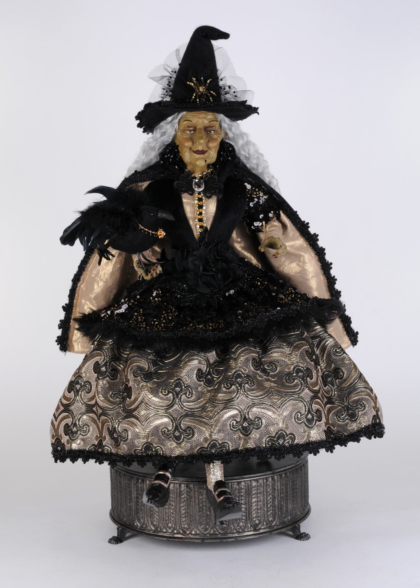 HA26-28 Madam Corvina Sitting Witch