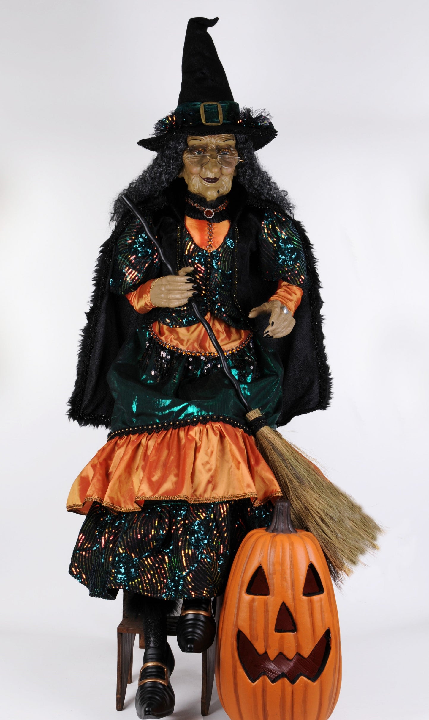 HA72-01 6' Sitting Witch w/ Lighted Pumpkin